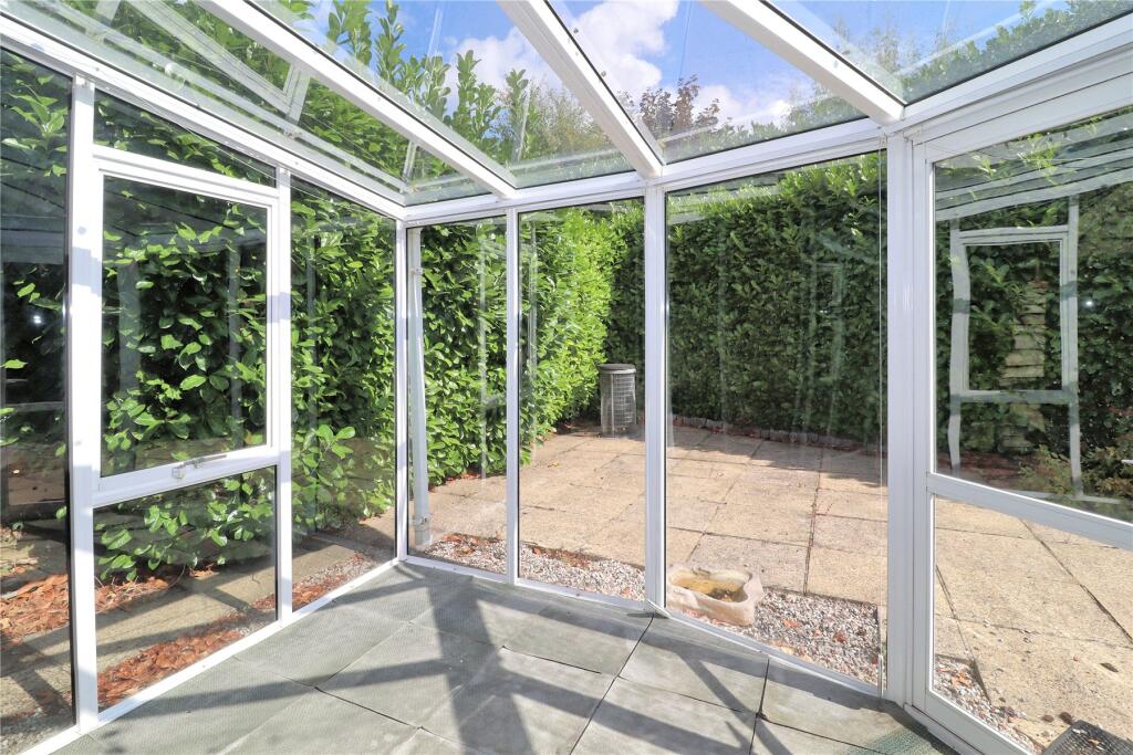 House in Guildford - View 5