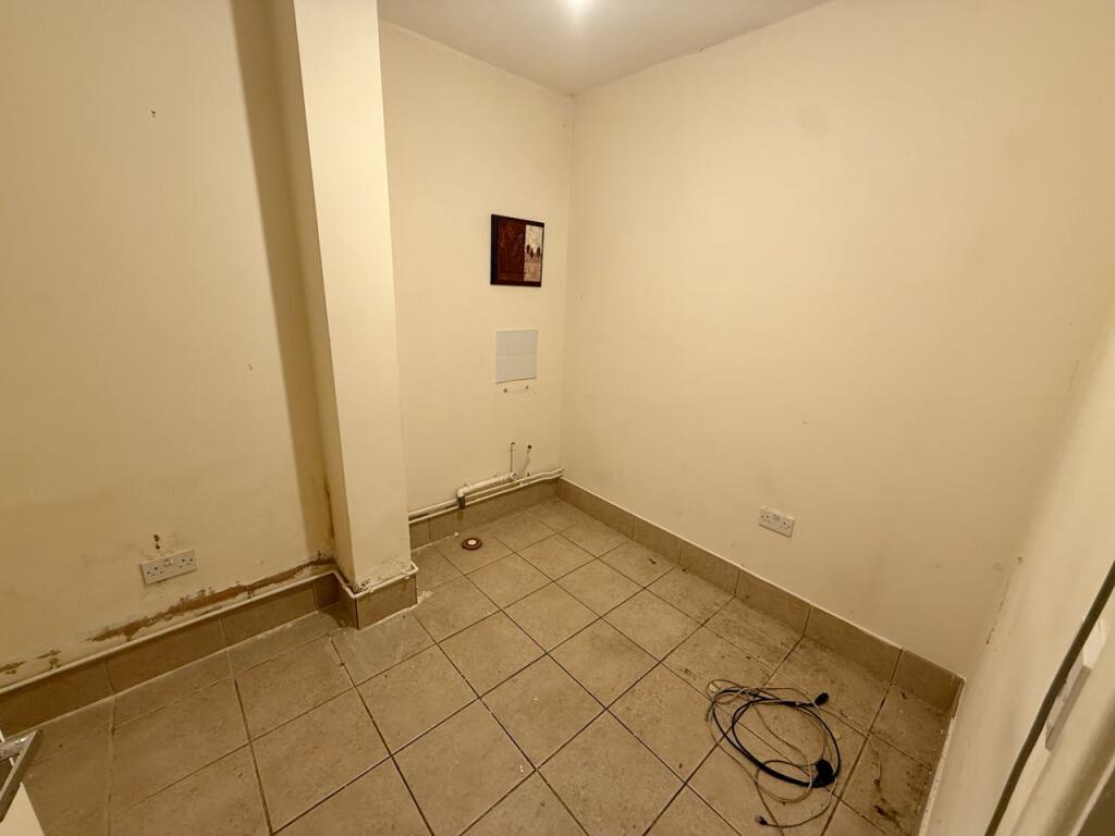 Additional image 5 of 91 Chester Road, Sutton Coldfield, Birmingham, B73 5BA