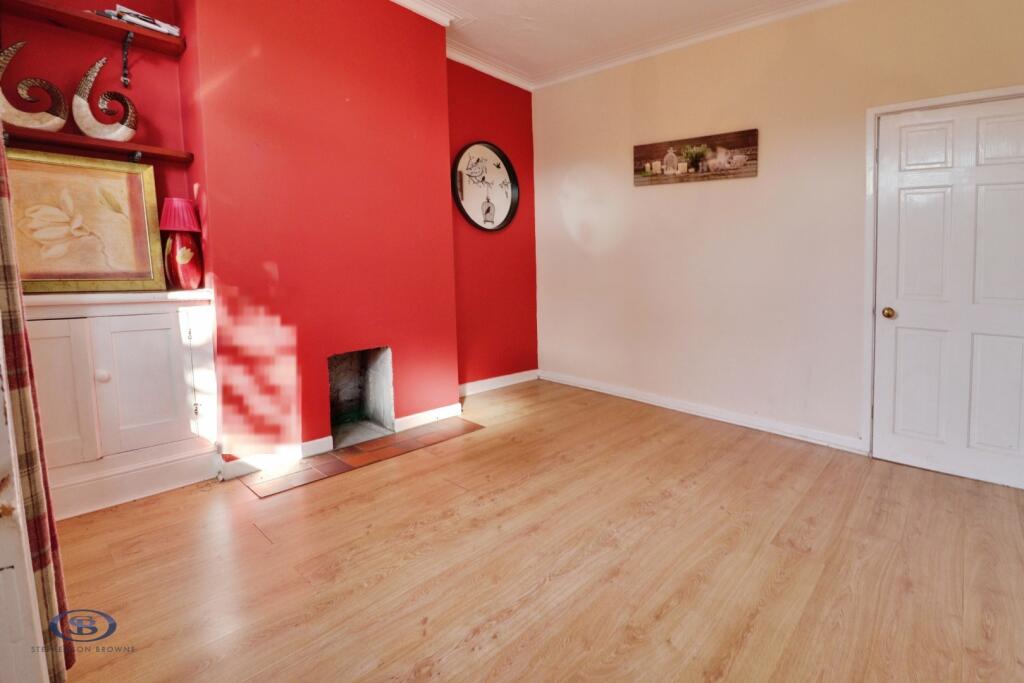 House in Stoke-on-Trent - More
