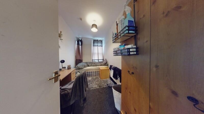 6 bedroom terraced house for rent