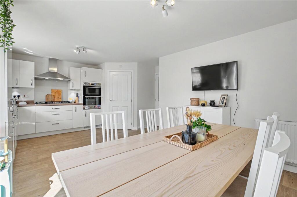 House in South Norfolk, Poringland - View 4