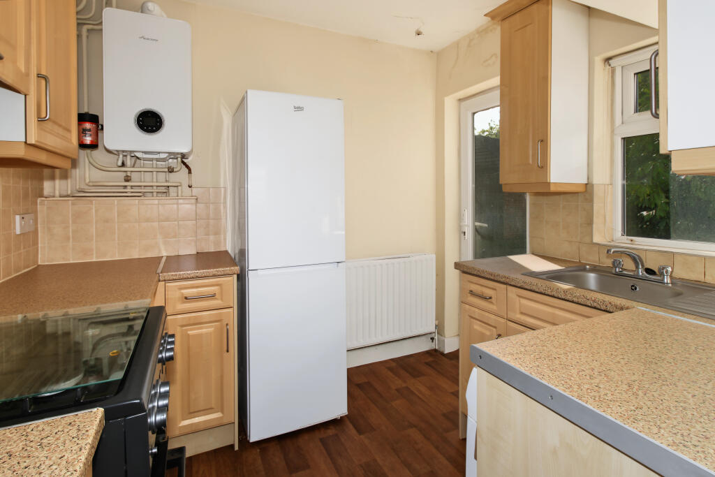 House in Elmbridge, Molesey - View 4