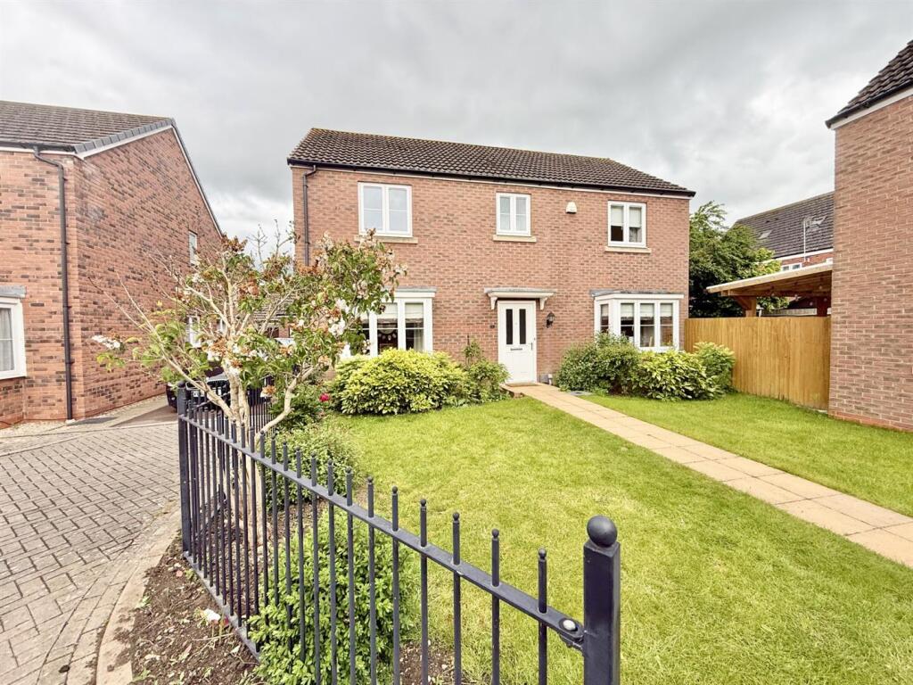 Main image of property: Wainfleet, Kingsway, Quedgeley, Gloucester