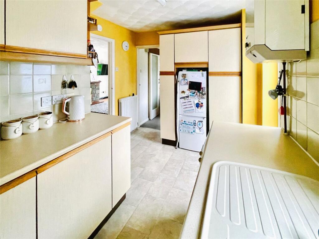 Keswick Close, Tilehurst, Reading, RG30 photo 3