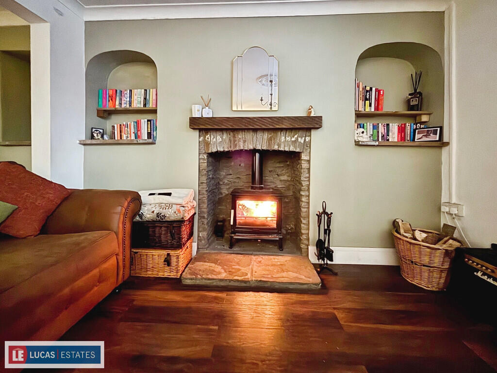 Bedwlwyn Road, Ystrad Mynach photo 2