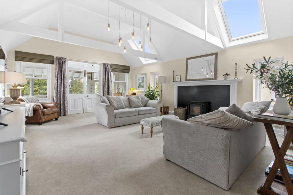 Apartment in Brighton - More