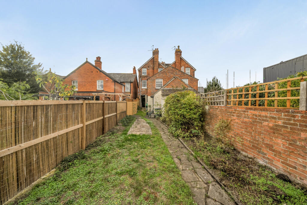Apartment in Newbury, West Berkshire