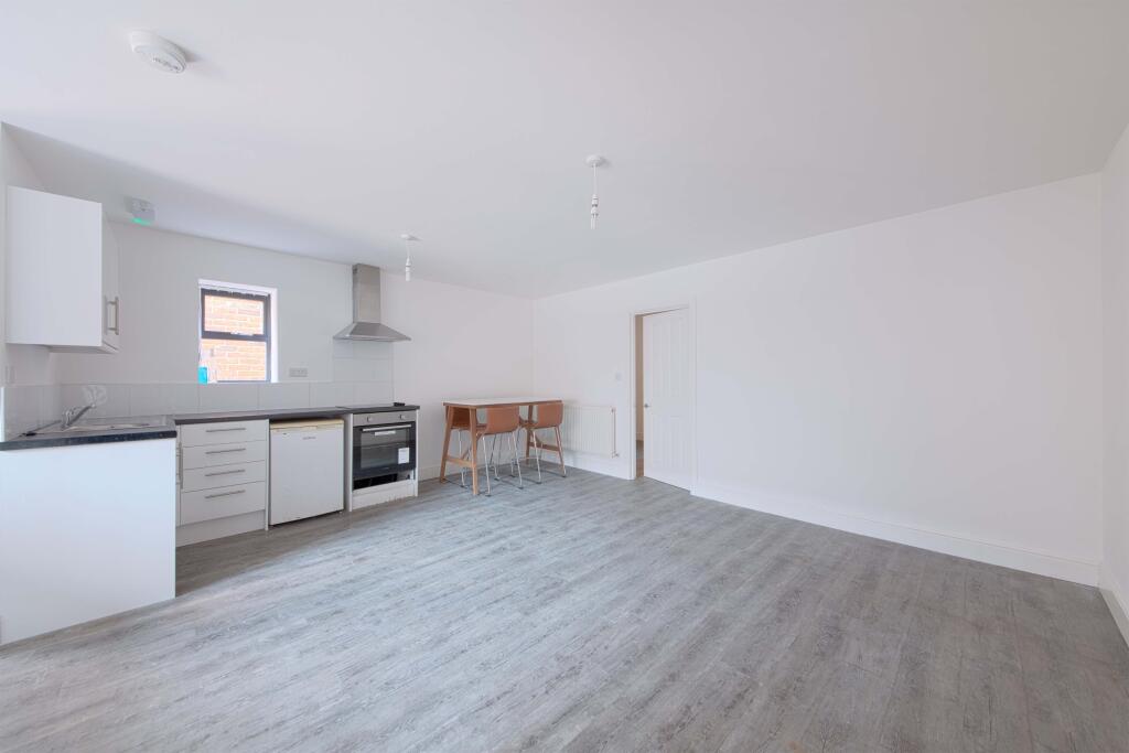 Main image of property: Nicholsons Lane, Maidenhead, SL6