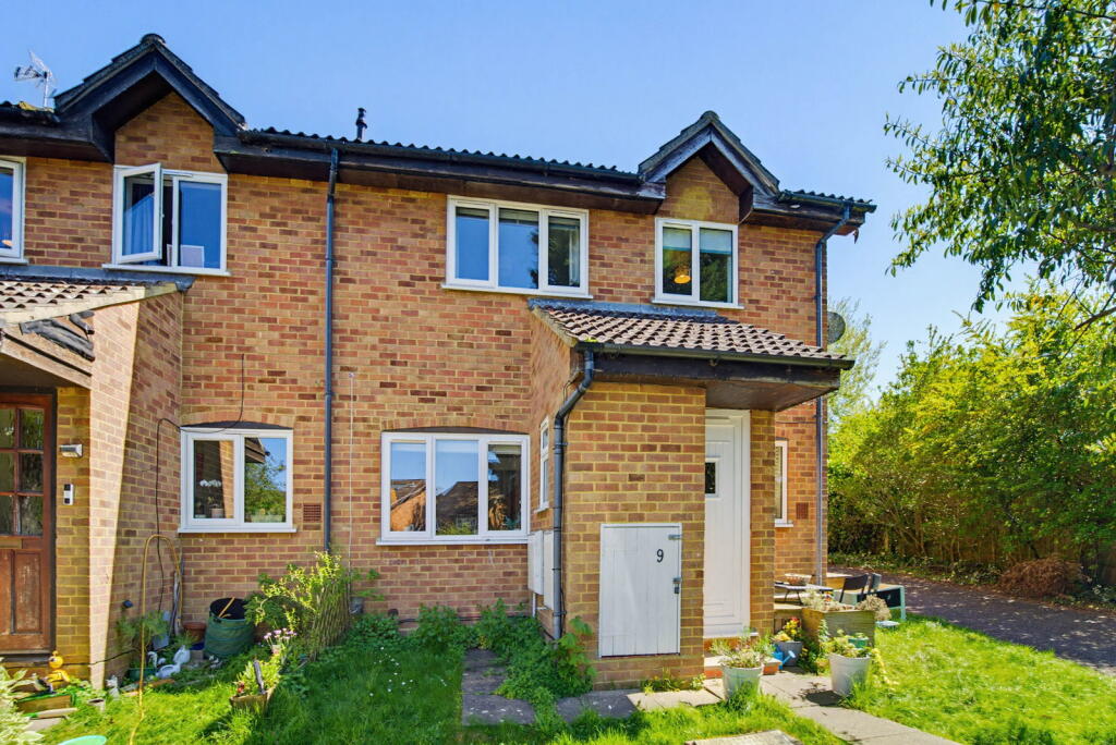 Main image of property: Clayhanger, Guildford, GU4