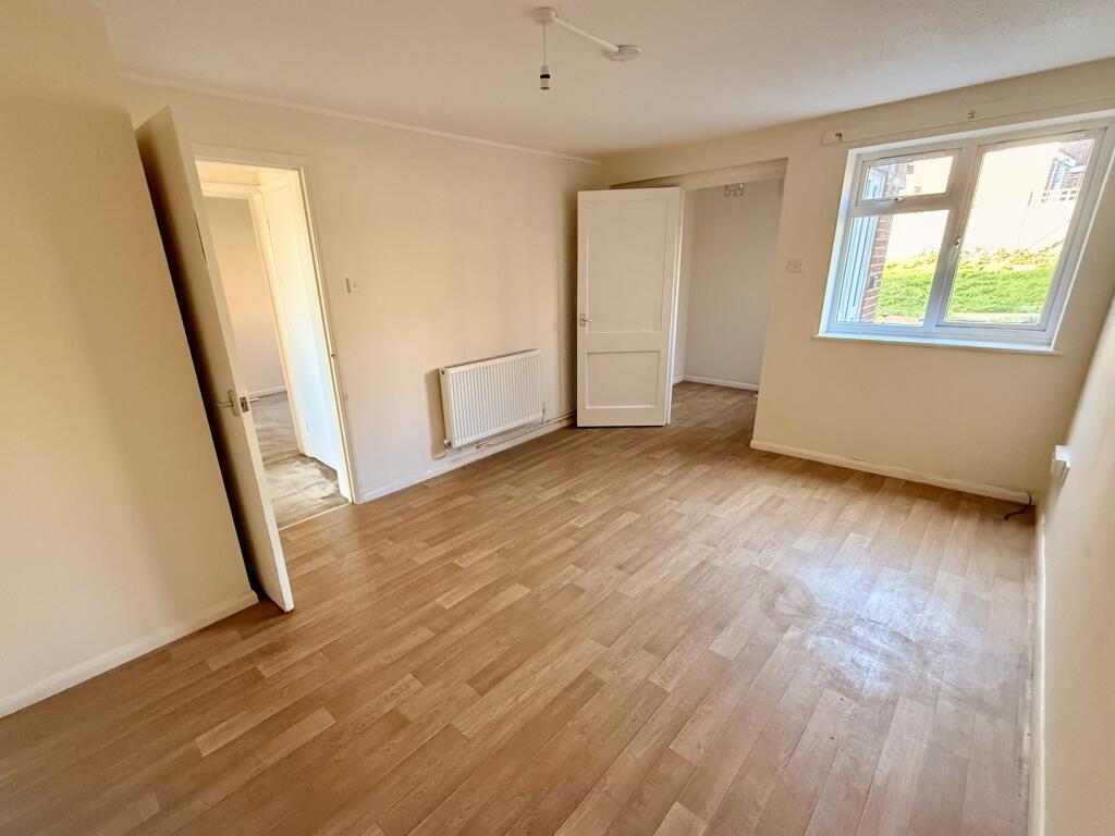5 Cavalier Walk, Yeovil, Somerset BA21 5UJ photo 2