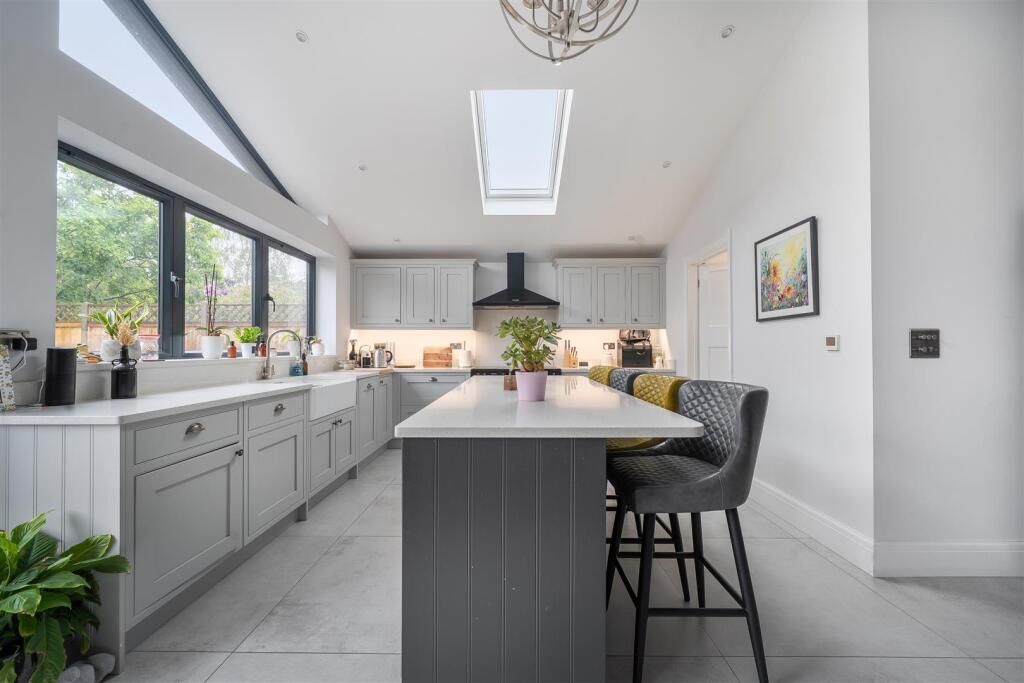 House in Milton Keynes - View 4