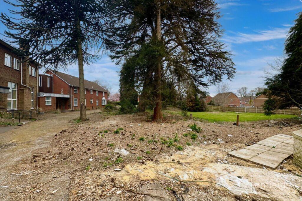 Redcote Close, Southampton, SO18 - View 5
