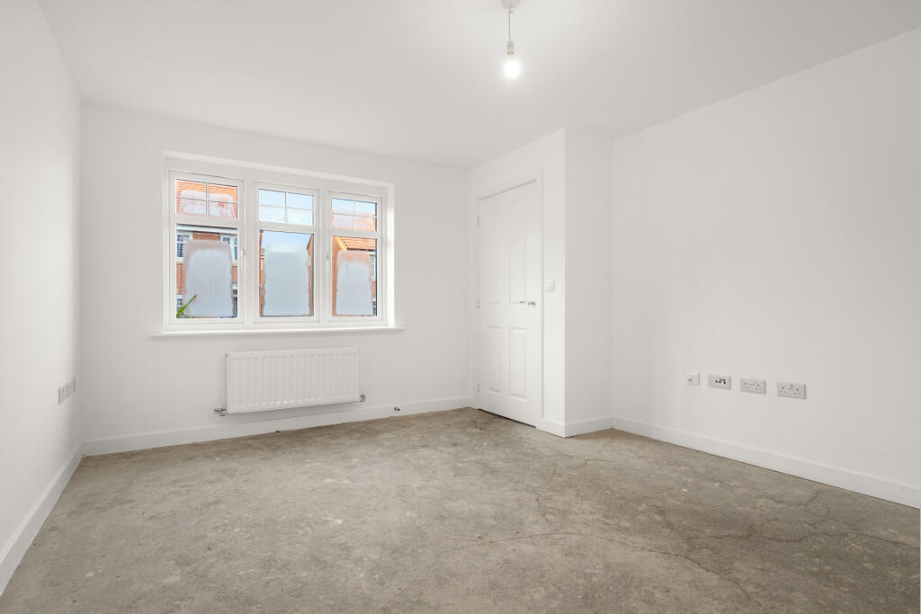 House in Wakefield - View 5
