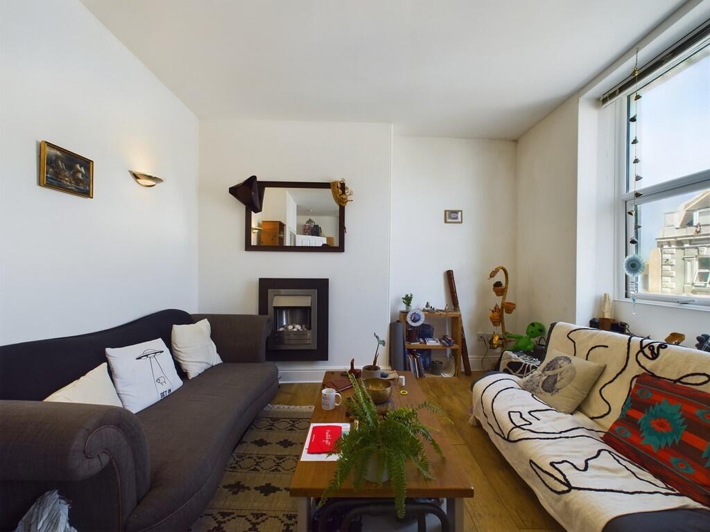 Apartment in Plymouth - View 3