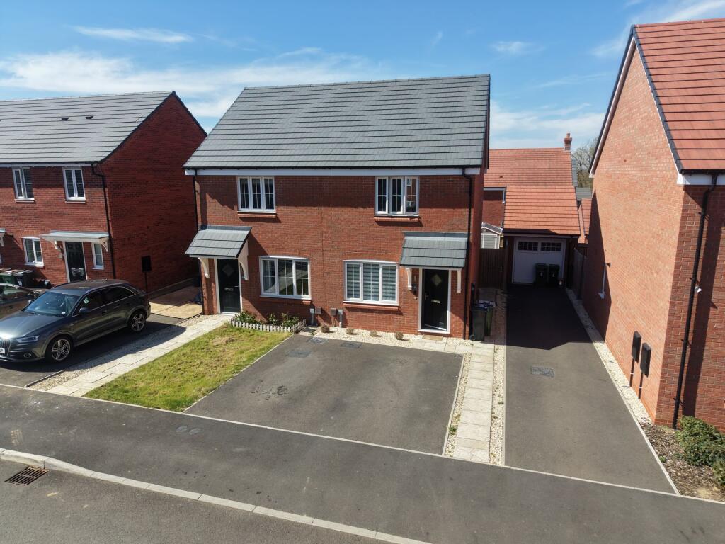 Main image of property: Penny Lane, Oadby, LE2