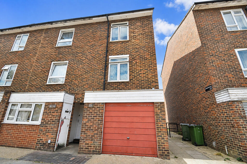 Main image of property: Kempt Street, London