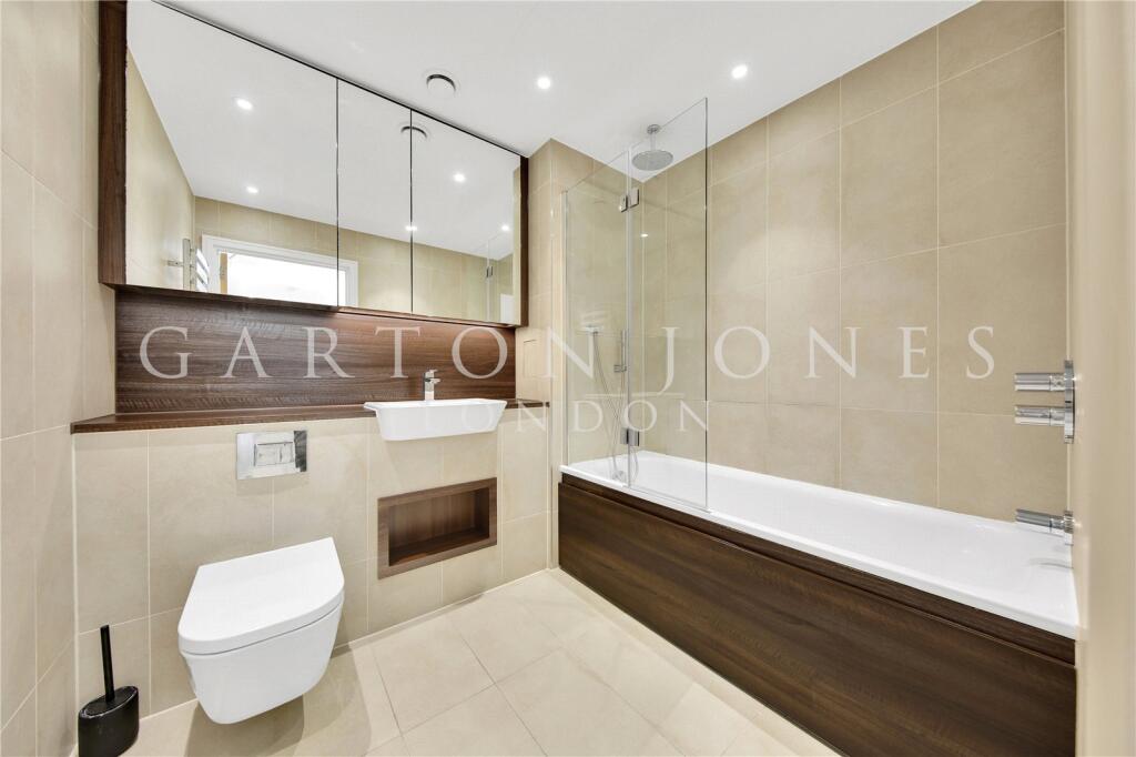 Apartment in London - More