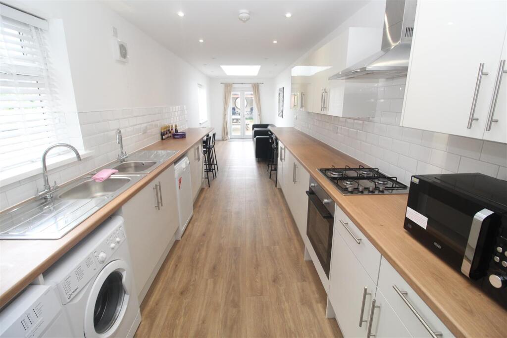 Main image of property: Minny Street, Cathays, Cardiff, CF24 4ET