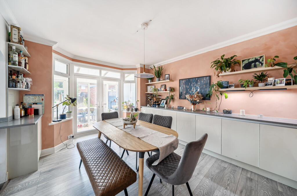 House in Southampton - View 4