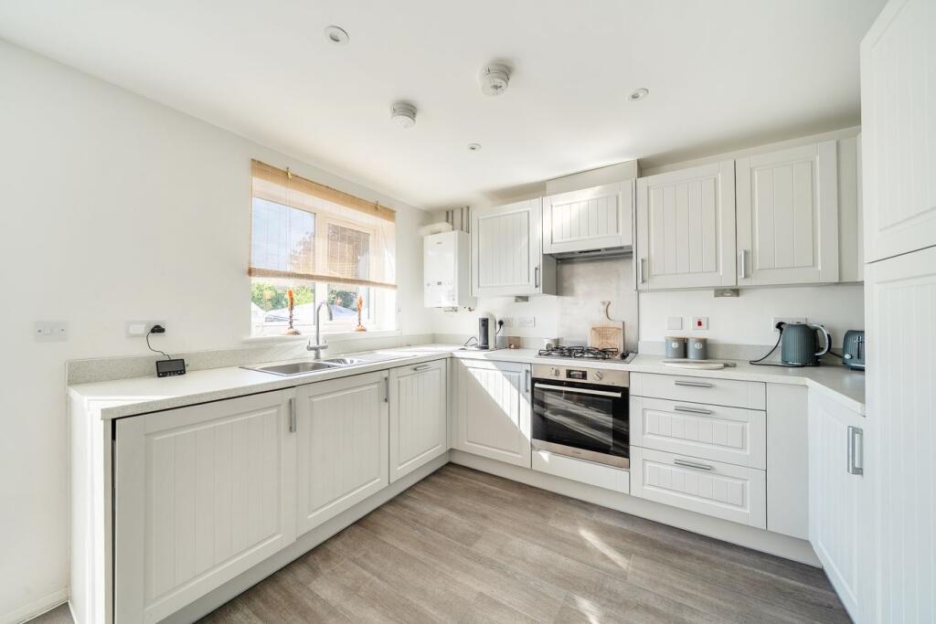 House in Stevenage - More