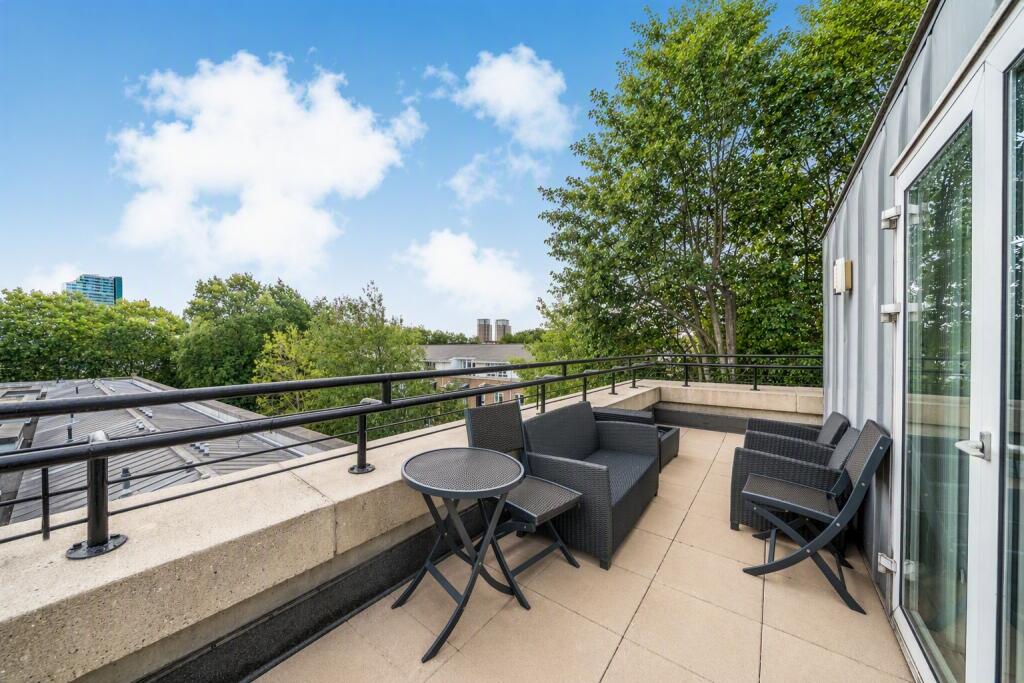 Main image of property: Princes Court, Surrey Quays, London, SE16