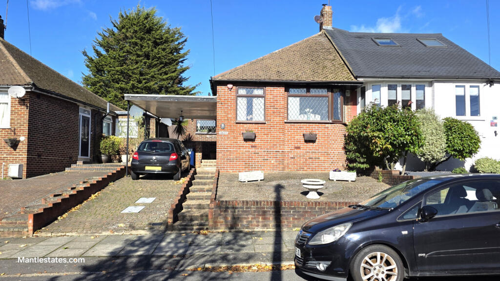 Main image of property: Hamilton Road, Cockfosters EN4