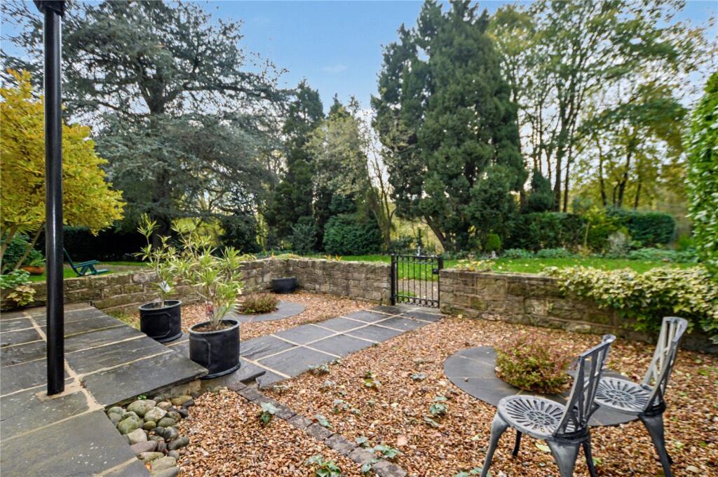 Main image of property: The Glen, 8 Bridge Court, Harrogate Road, Harewood, Leeds, North Yorkshire