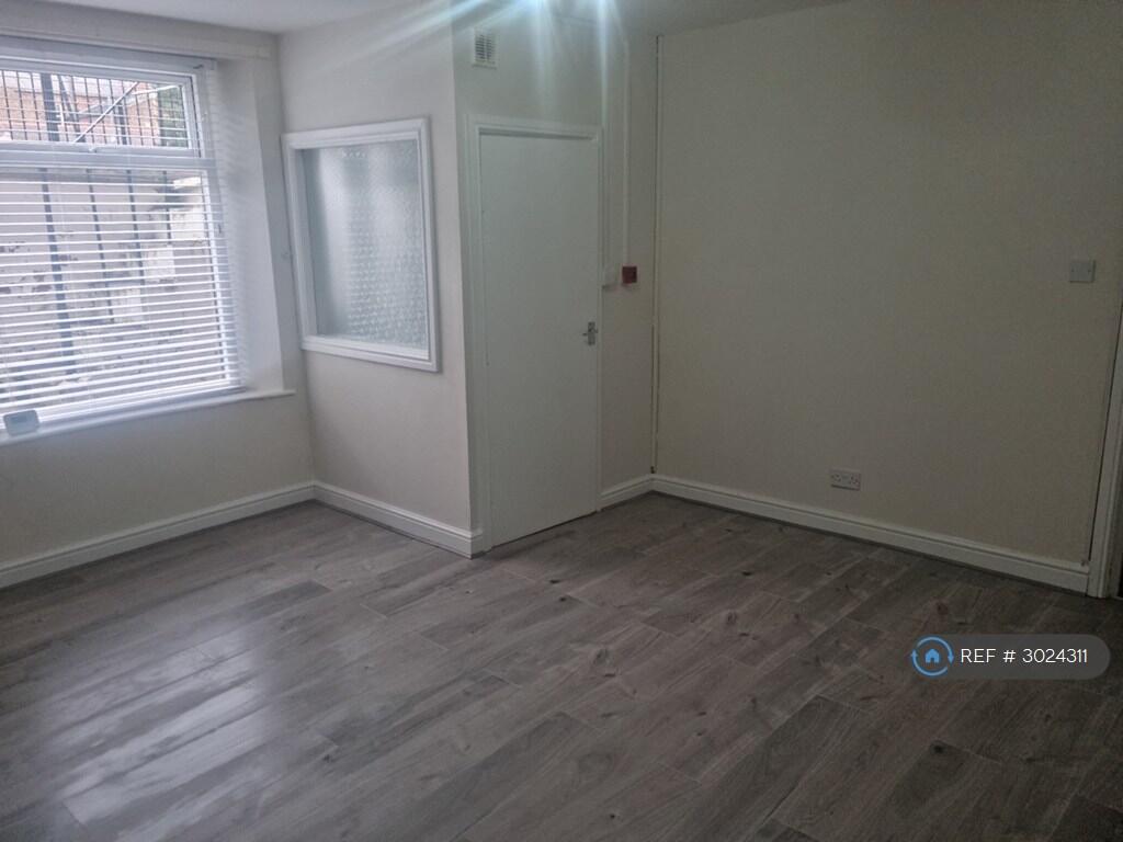 Apartment in Darlington, Pierremont - View 3