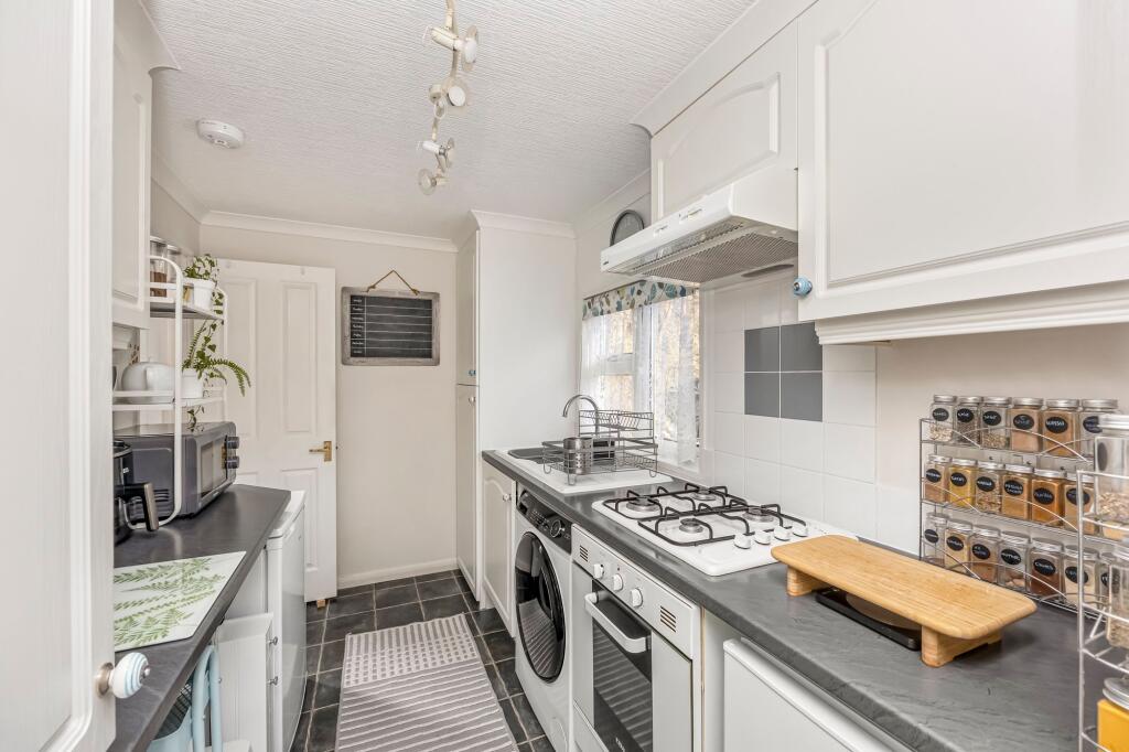 Bostal Road, Steyning, BN44 photo 3