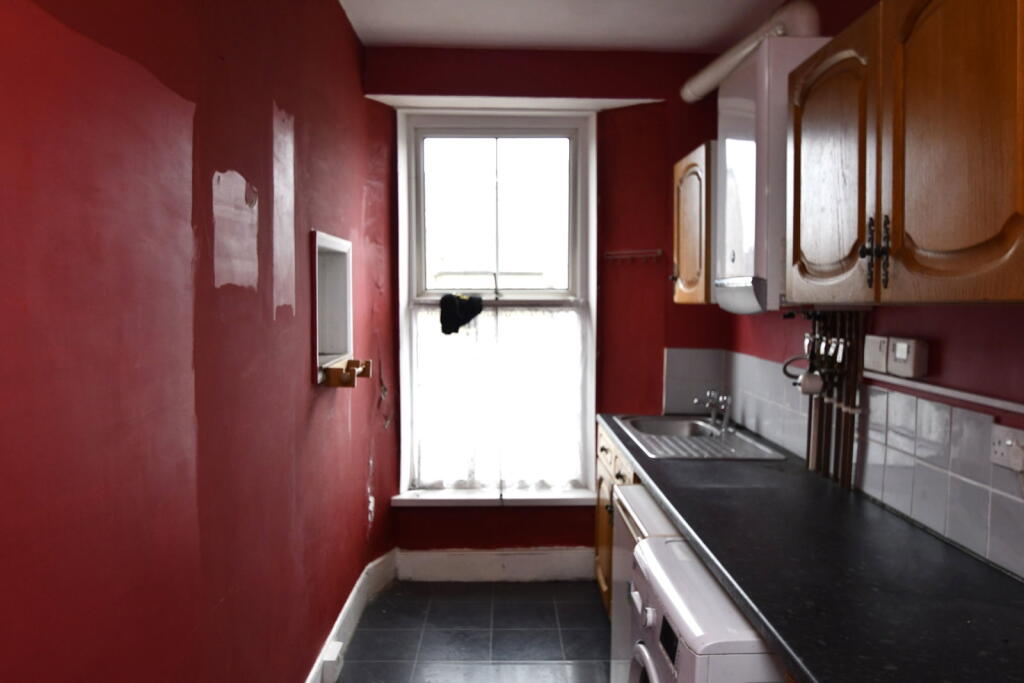 Apartment in Truro - More