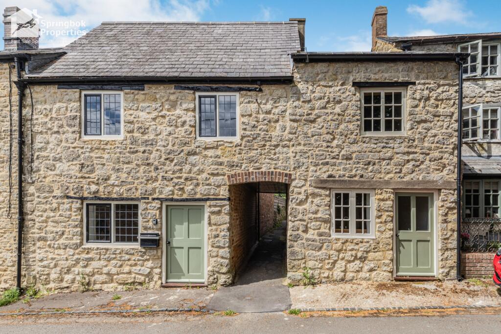 House in Whitfield, West Northamptonshire