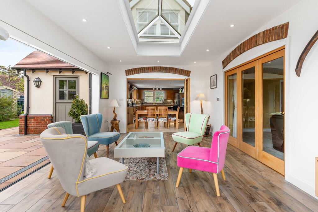 The Hollies, Ardeley, SG2 7AN - View 6