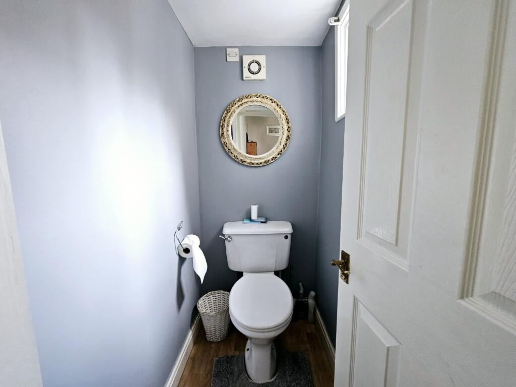 House in Scarborough, North Yorkshire - More