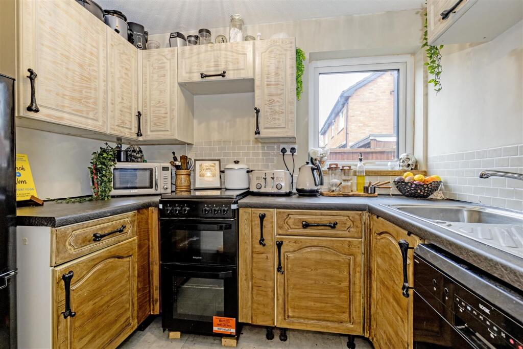 Horsley Close, Linacre Woods, Chesterfield photo 4