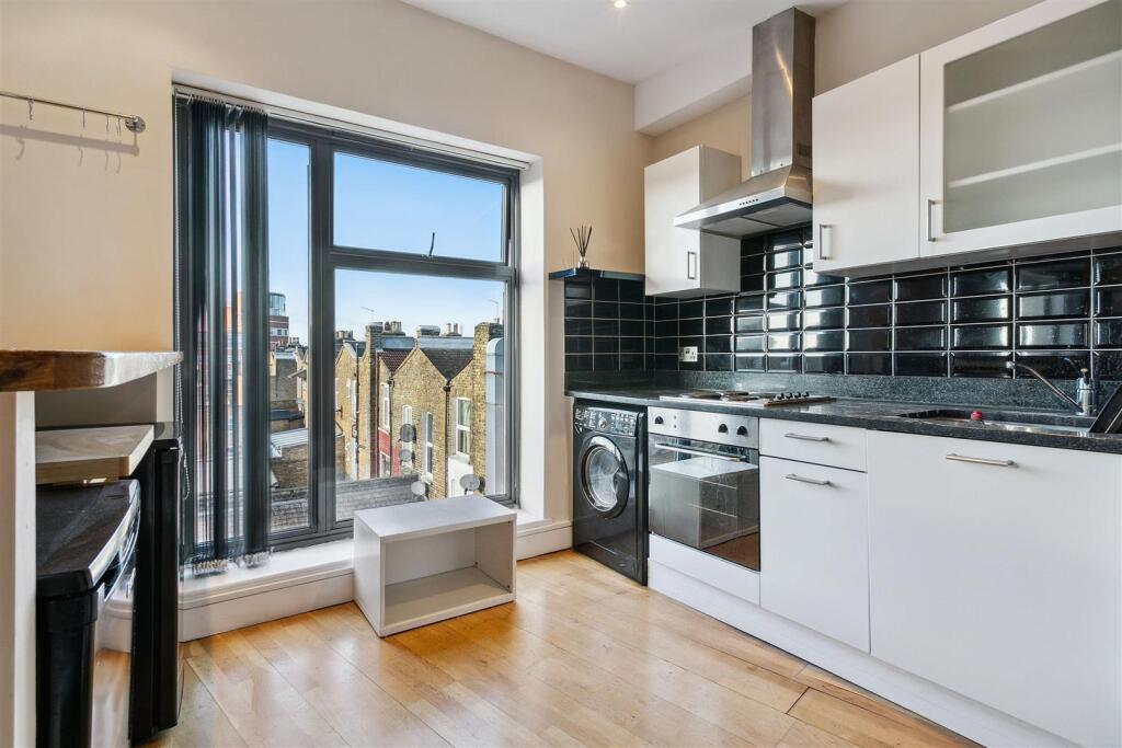 Apartment in London, Clapham Park, Brixton - View 4