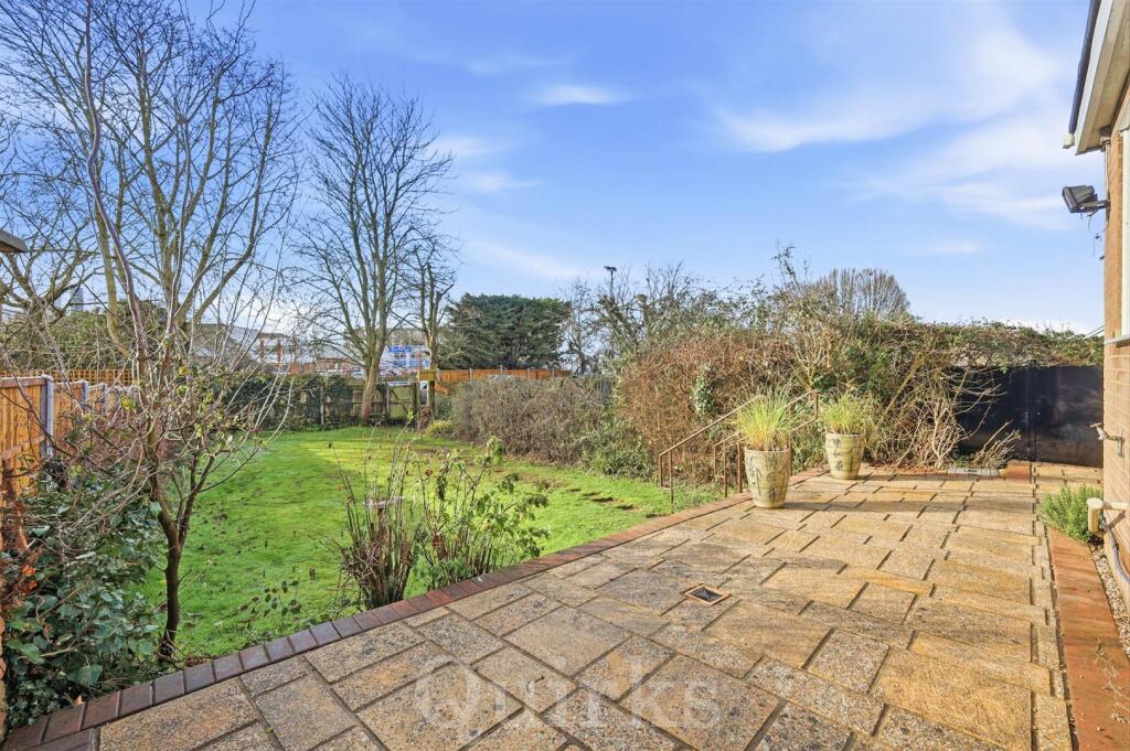 Cromwell Avenue, Billericay photo 3
