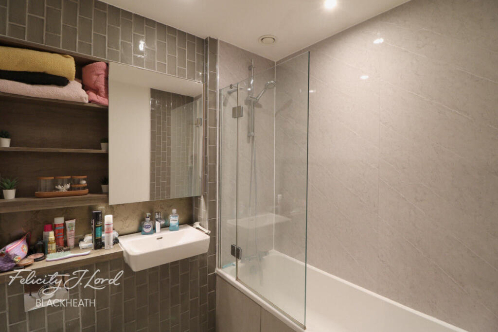 Main image of property: Tudway Road, London