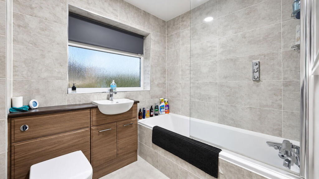 House in Sefton, Liverpool City Region - View 4