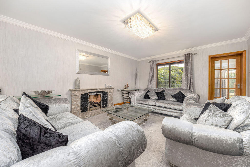 Easdale Place, Newton Mearns photo 4