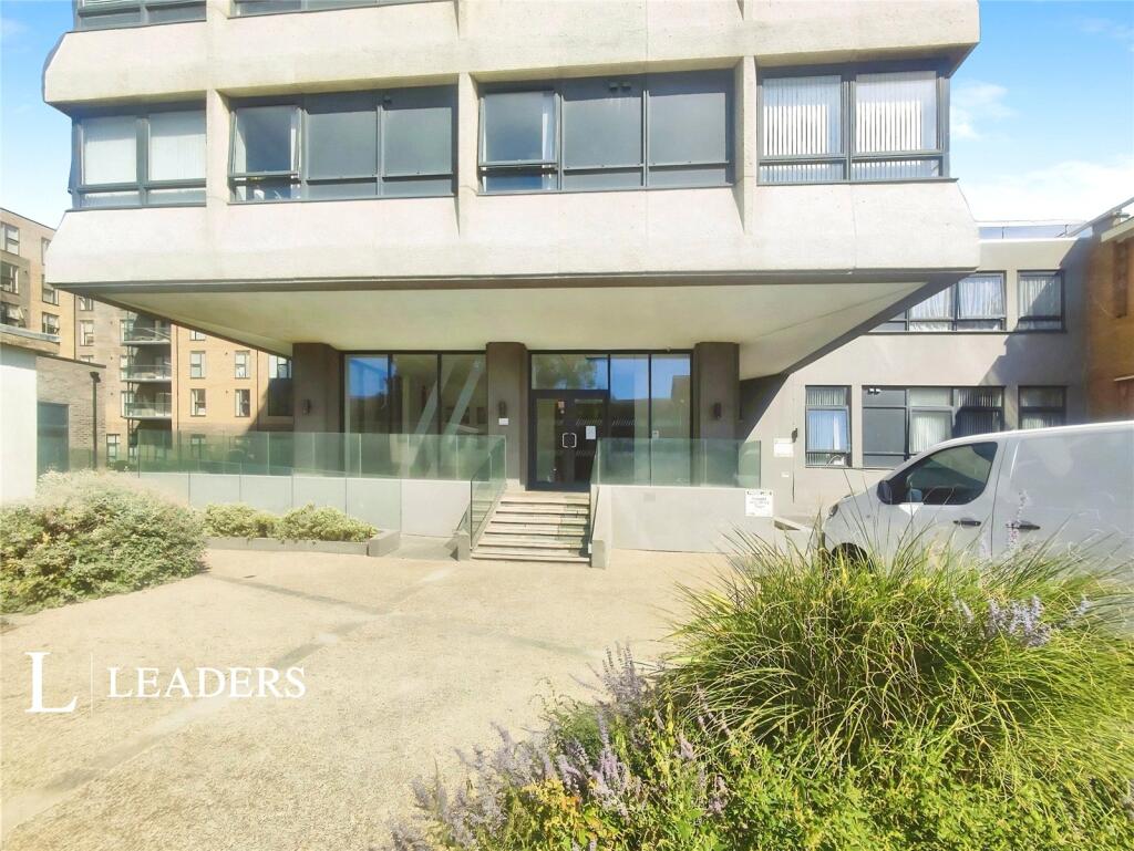 Apartment in Worthing, West Sussex - View 6
