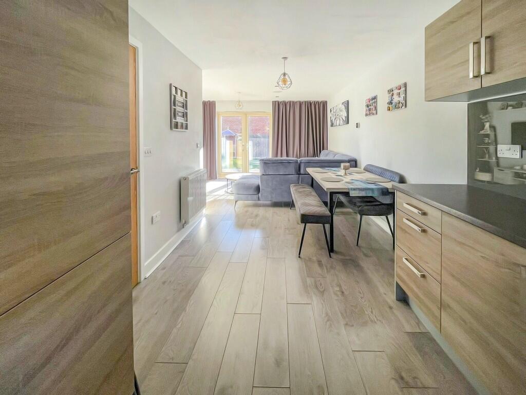 Seals Drive, Ackworth, WF7 photo 3