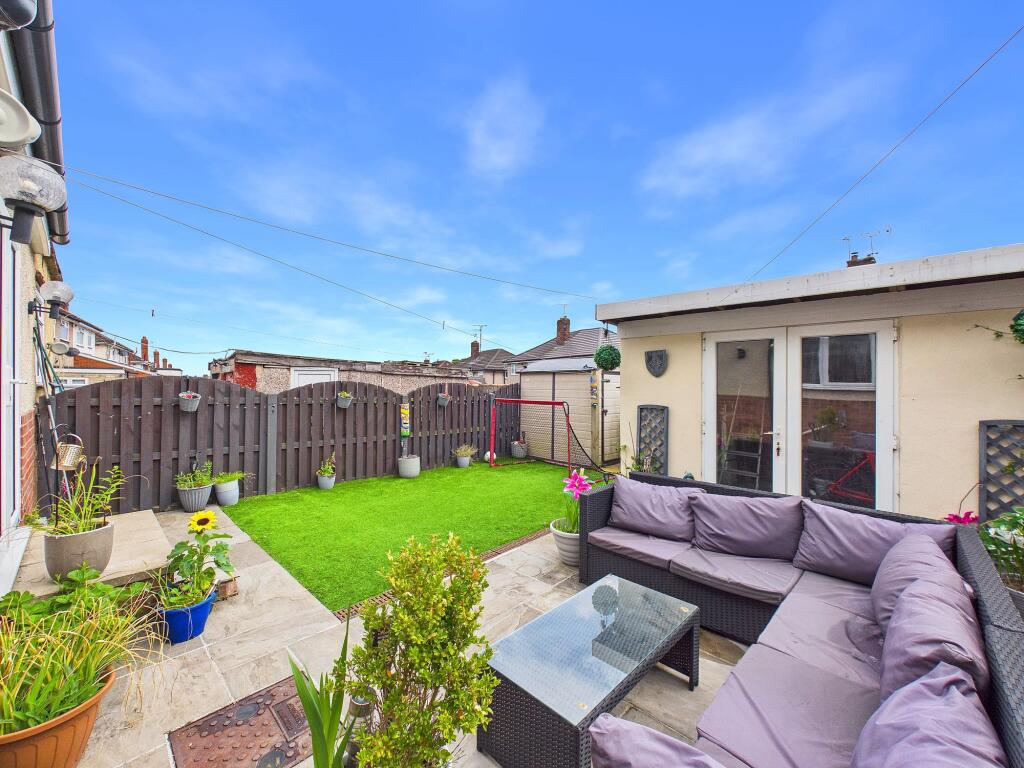 House in Sheffield, South Yorkshire - View 4
