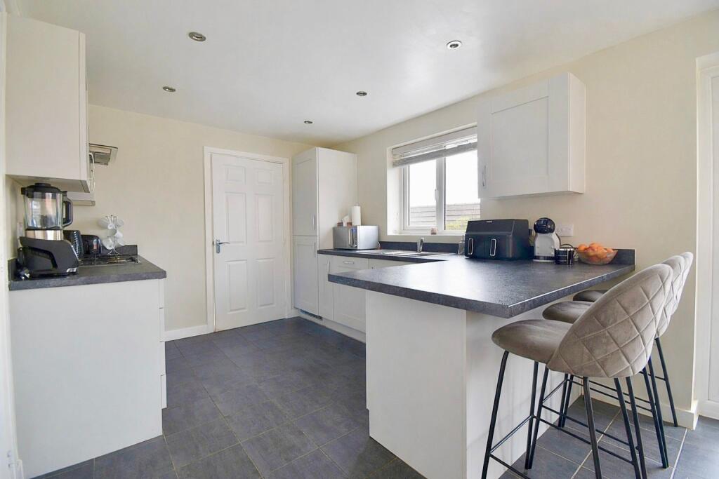 Hare Edge Drive,Oakwood,Derby,DE21 2AF photo 3