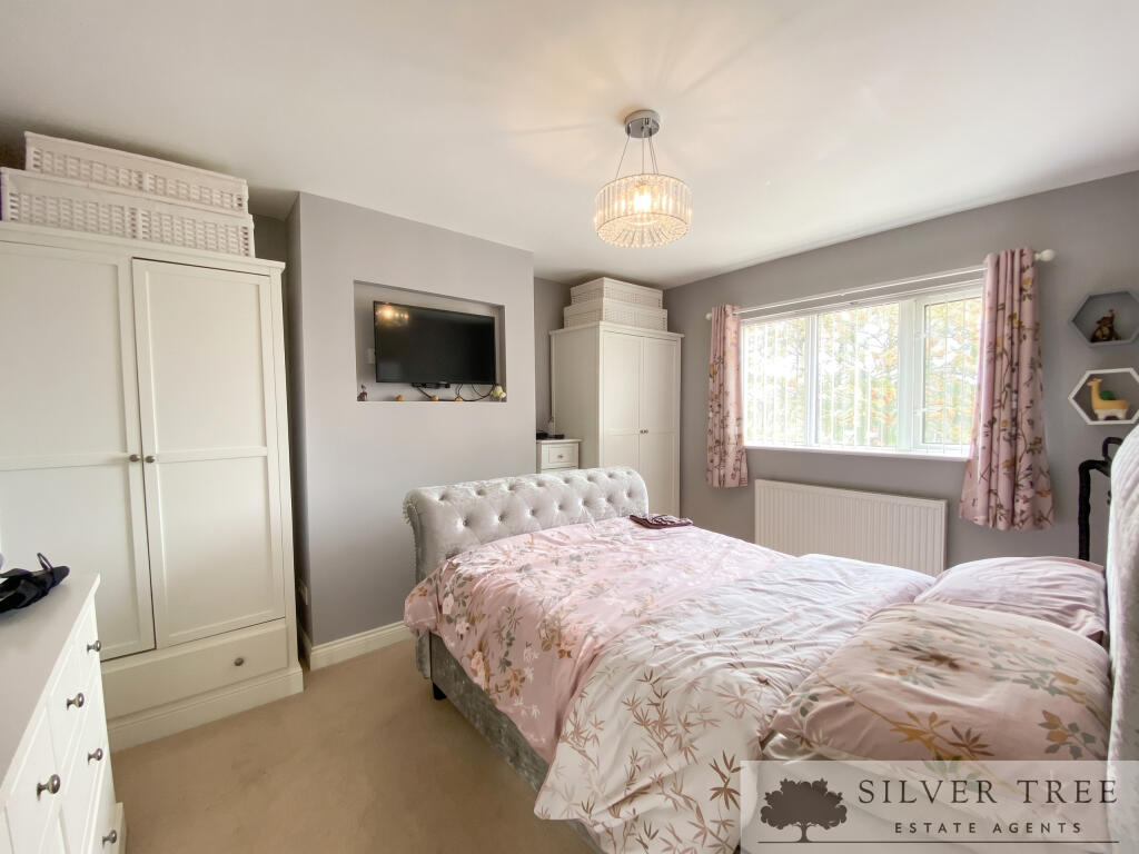 House in Scarborough, North Yorkshire - More