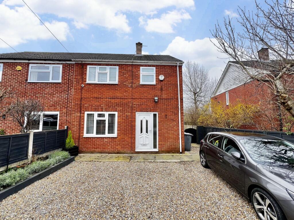 Main image of property: Old Oak Close, Leeds, West Yorkshire, LS16