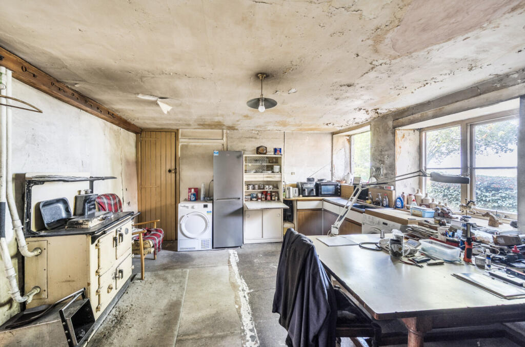 Additional image 7 of  Emborough, Radstock, BA3