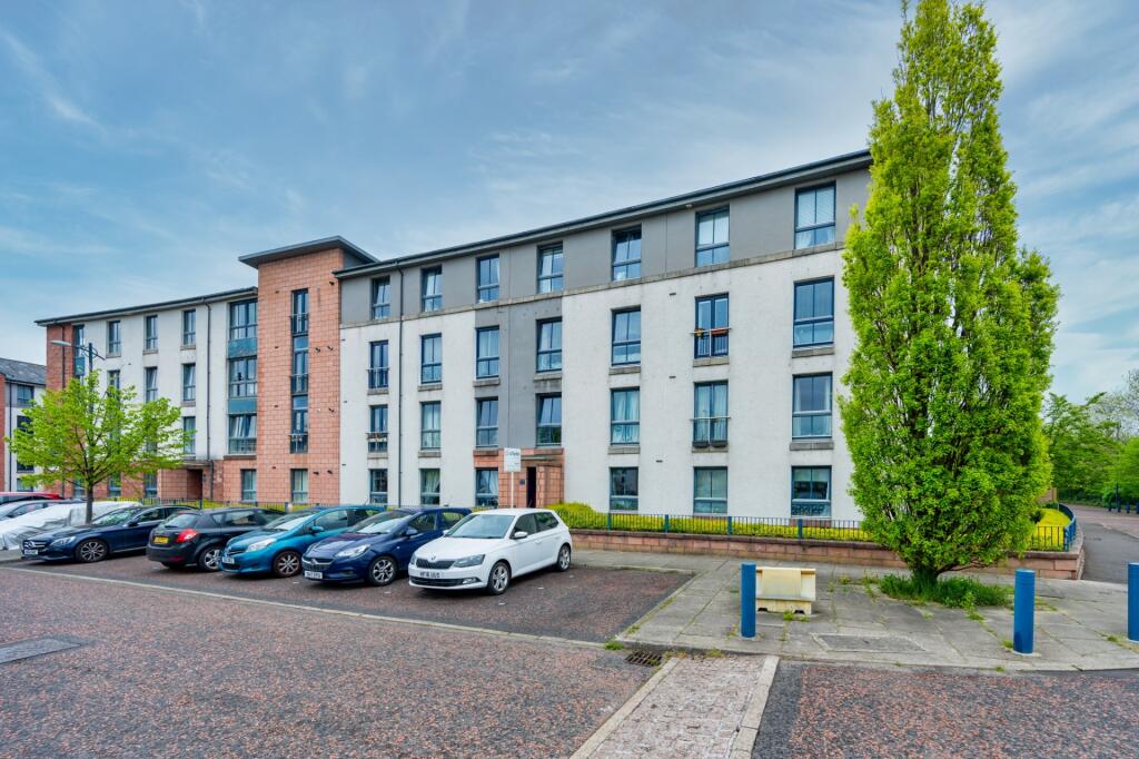 Main image of property: Richmond Park Gardens, Flat 3-1, Hutchesontown, Glasgow, G5 0HG