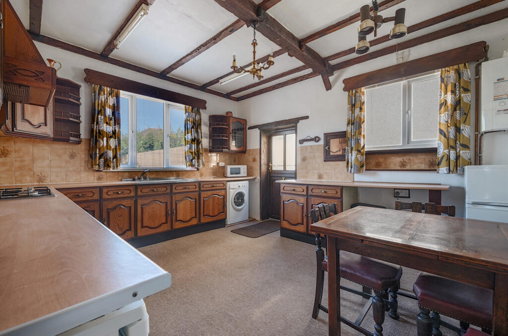 Southey Crescent, Kingskerswell, Newton Abbot, Devon photo 2