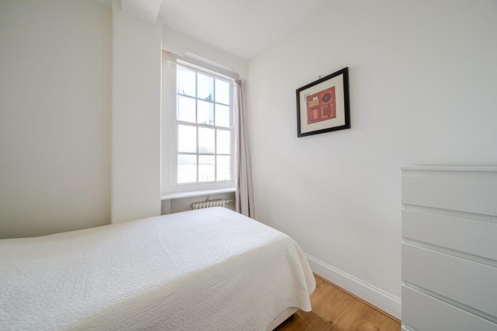 Apartment in London - More