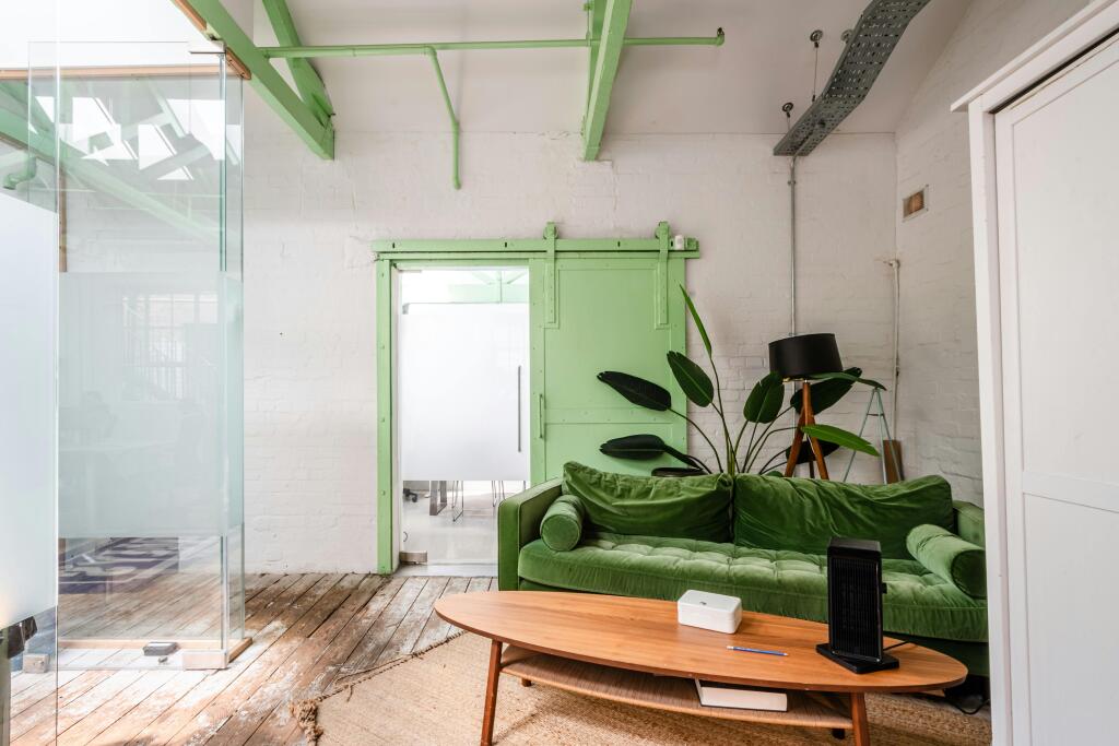 Brick Ln 160 1F - Low Res 2.jpg
